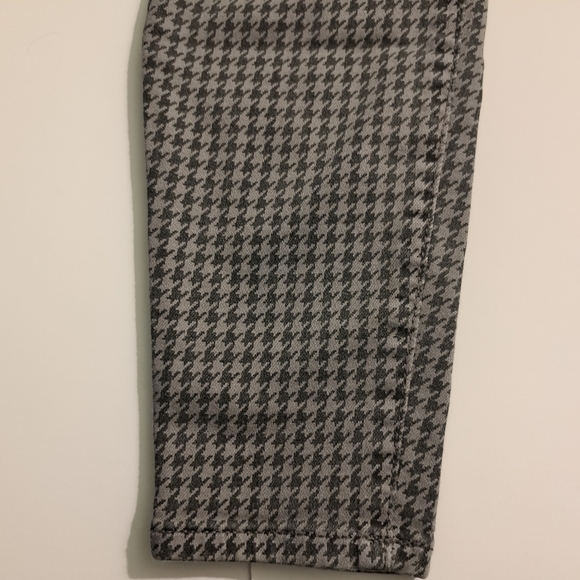 American Eagle Pants - Picture 2 of 10